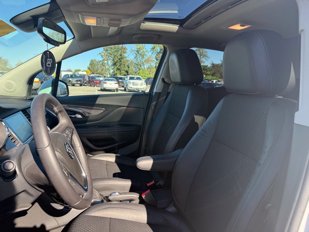 Used 2017 Buick Encore Preferred w/ Experience Buick Package FWD image 29