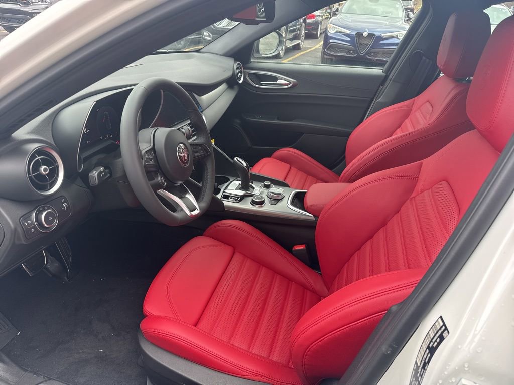New 2026 Alfa Romeo Giulia AWD image 11