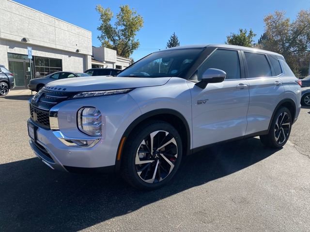 New 2025 Mitsubishi Outlander SE