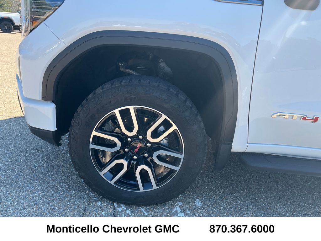Used 2025 GMC Sierra 1500 AT4 w/ AT4 Premium Package image 27