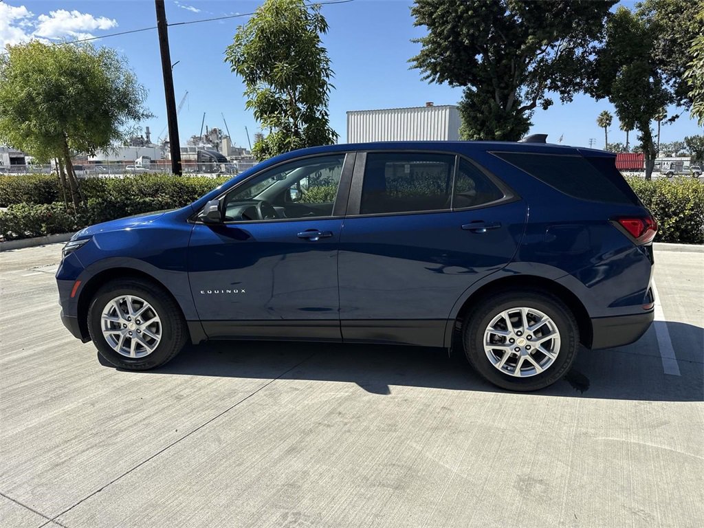 Used 2022 Chevrolet Equinox LS image 6