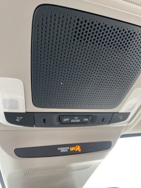 New 2025 Honda HR-V LX image 18