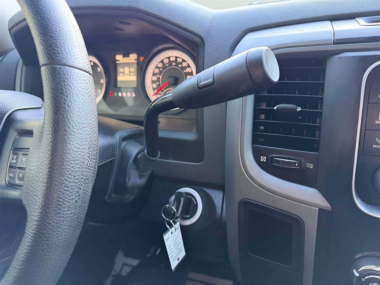 Used 2015 RAM 2500 Tradesman w/ Chrome Appearance Group AWD/4WD image 18