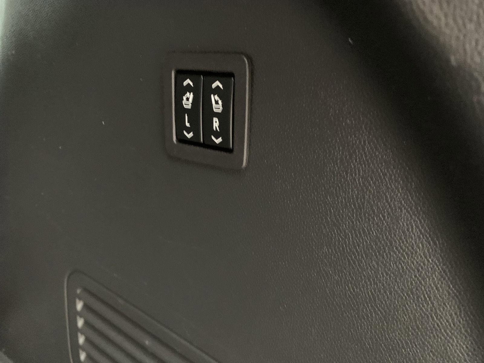 Used 2022 Buick Enclave Premium image 28
