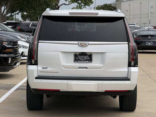 Used 2019 Cadillac Escalade ESV Platinum RWD image 5