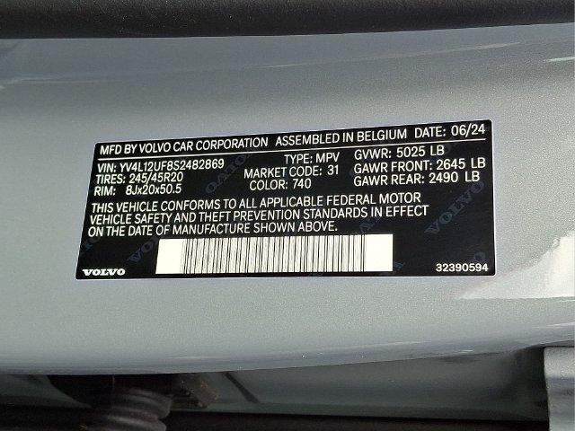 New 2025 Volvo XC40 B5 Ultra w/ Climate Package AWD/4WD image 7