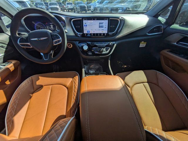 New 2026 Chrysler Pacifica Pinnacle FWD image 13