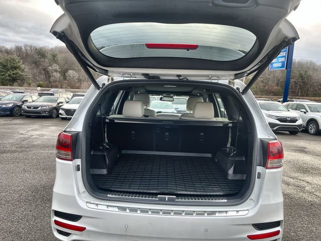 Used 2017 Kia Sorento SX image 23