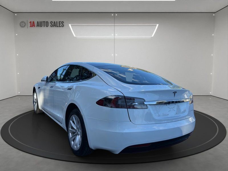 Used 2020 Tesla Model S Long Range image 3