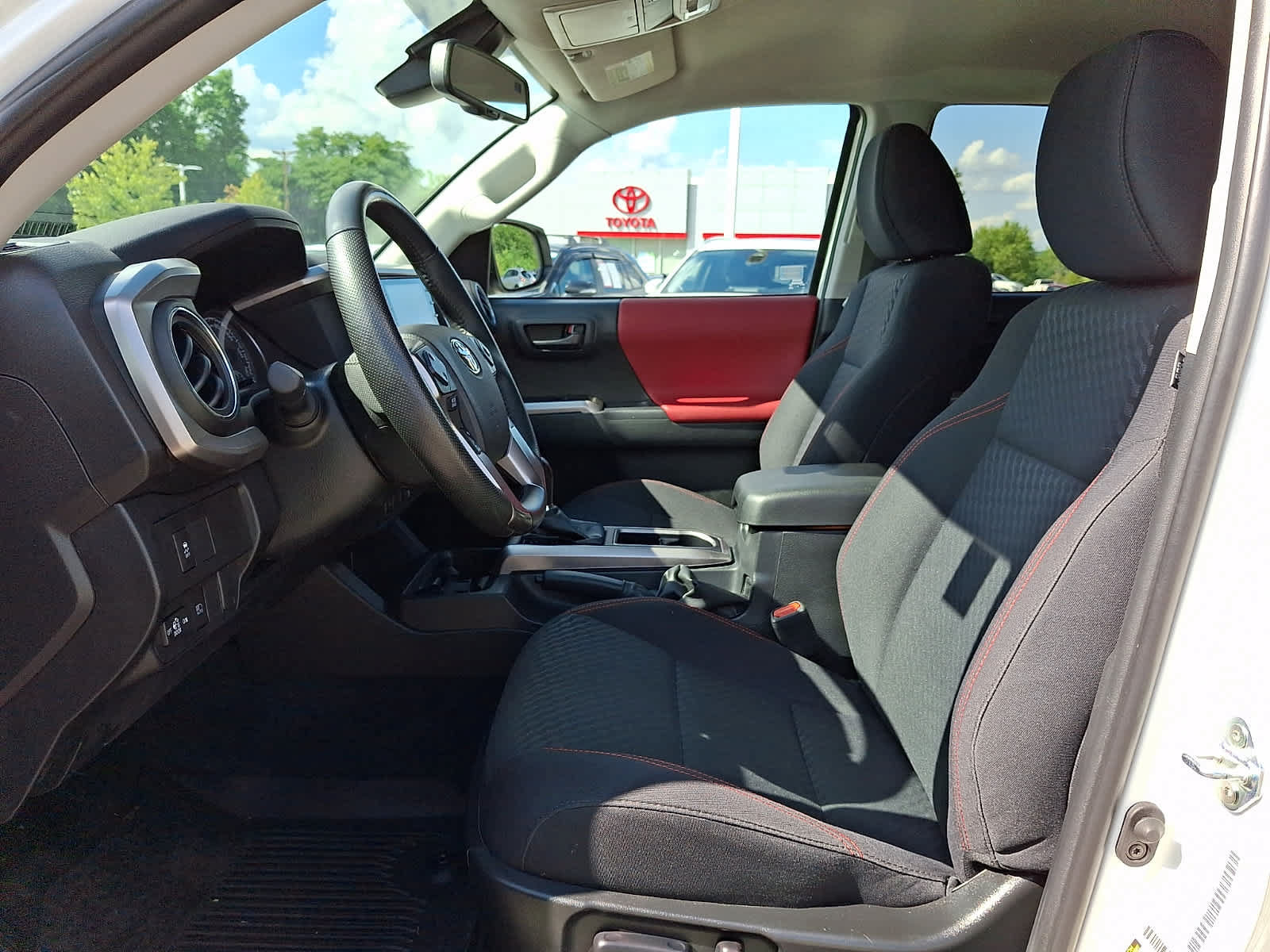 Certified 2023 Toyota Tacoma SR5 w/ SX Package AWD/4WD image 15