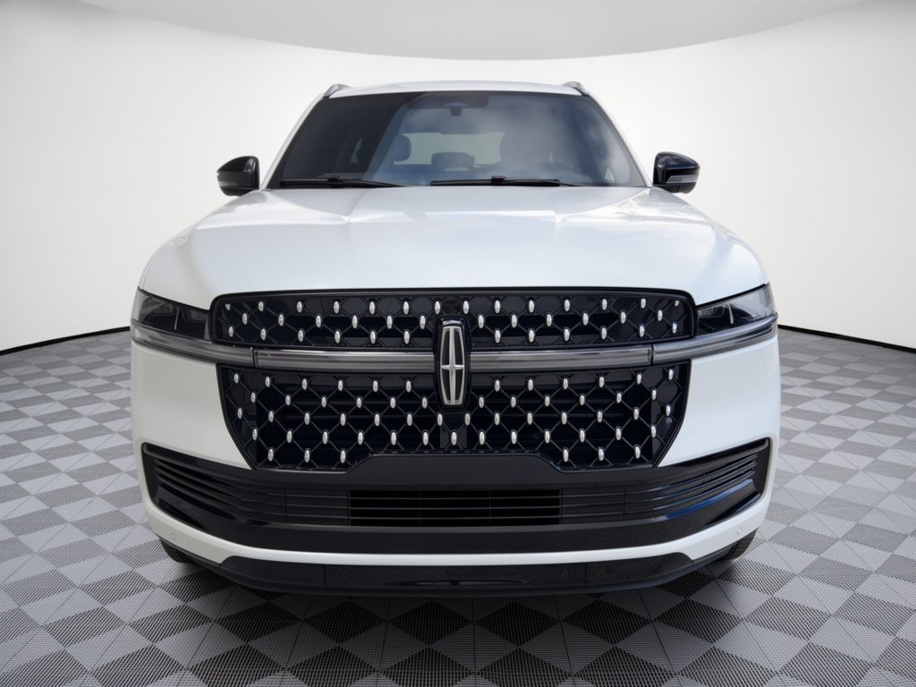 Used 2025 Lincoln Navigator Black Label AWD/4WD image 6