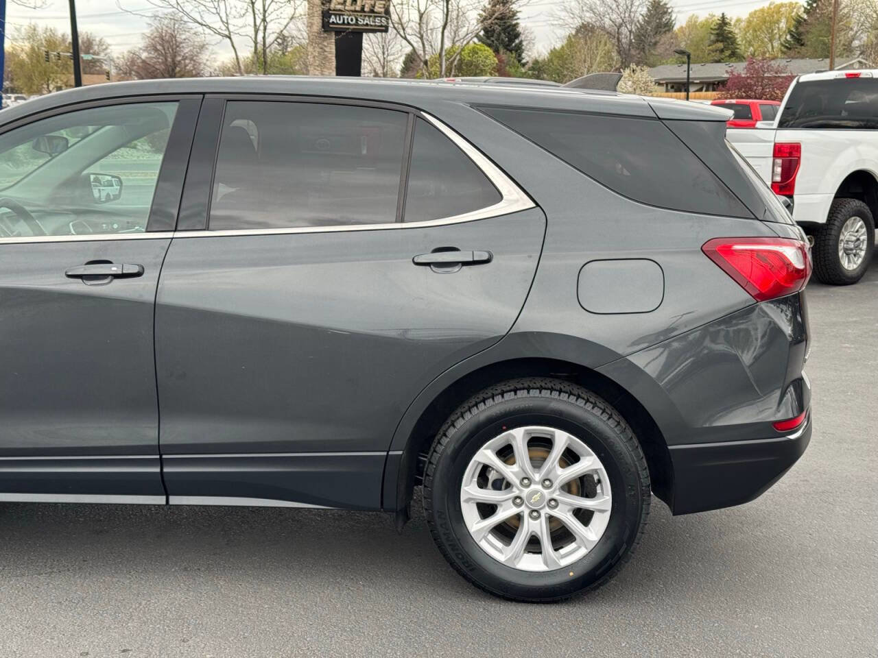 Used 2020 Chevrolet Equinox LT AWD/4WD image 11