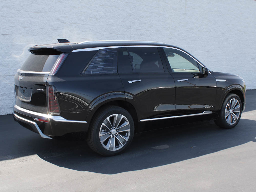 New 2026 Cadillac Vistiq Luxury w/ LPO, Floor Liner Package image 8