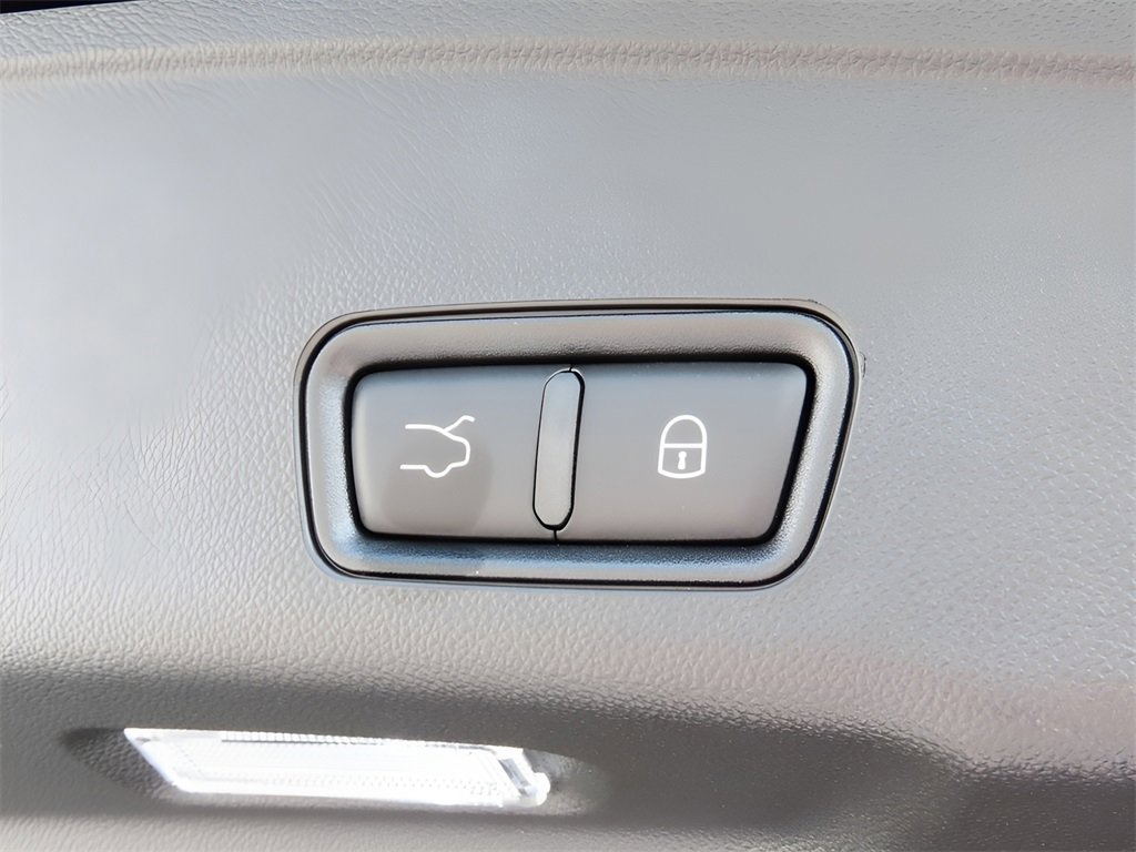 New 2024 Maserati Grecale GT image 24