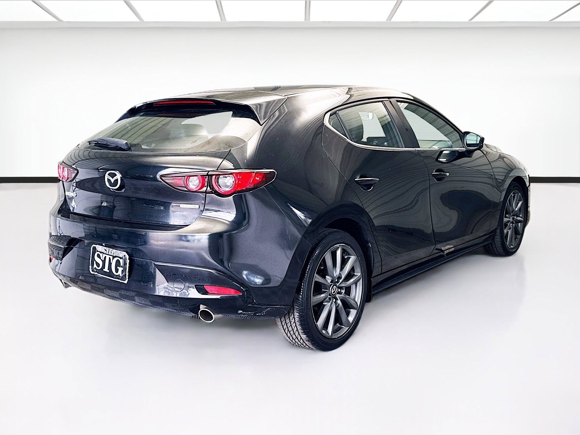 Used 2021 MAZDA MAZDA3 s image 4