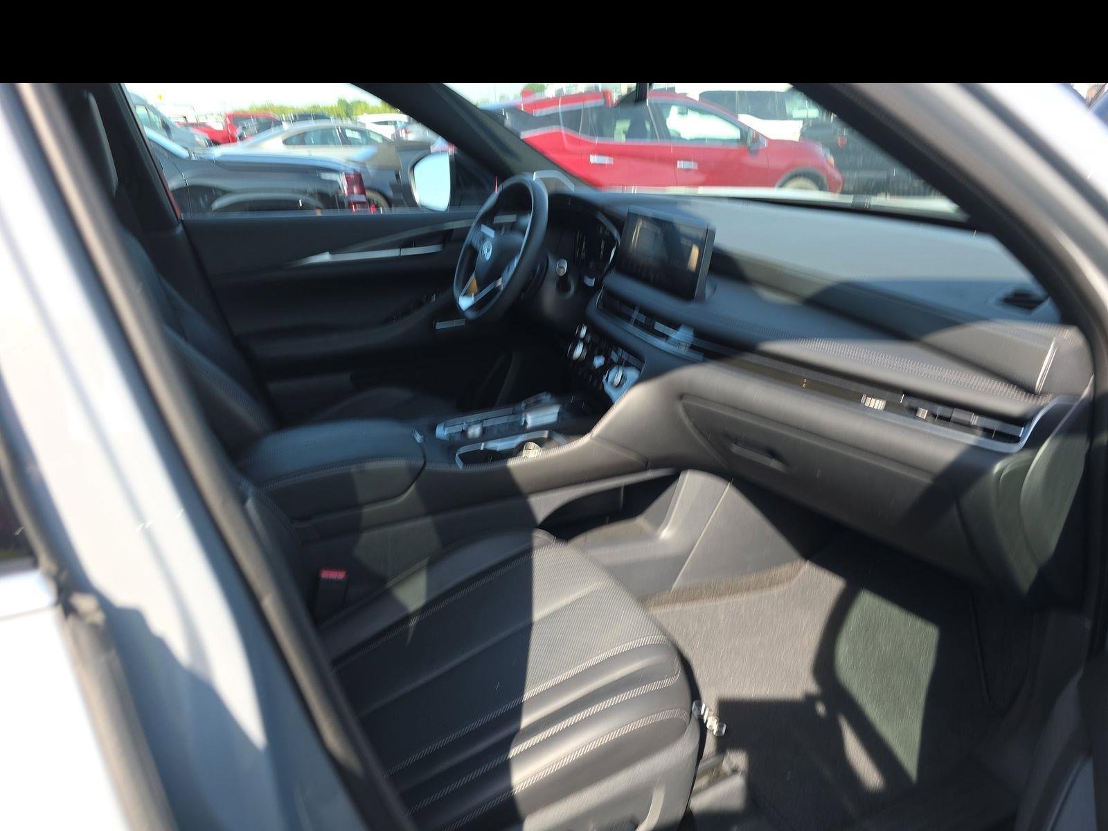 Certified 2025 INFINITI QX60 Luxe w/ Black Edition image 10