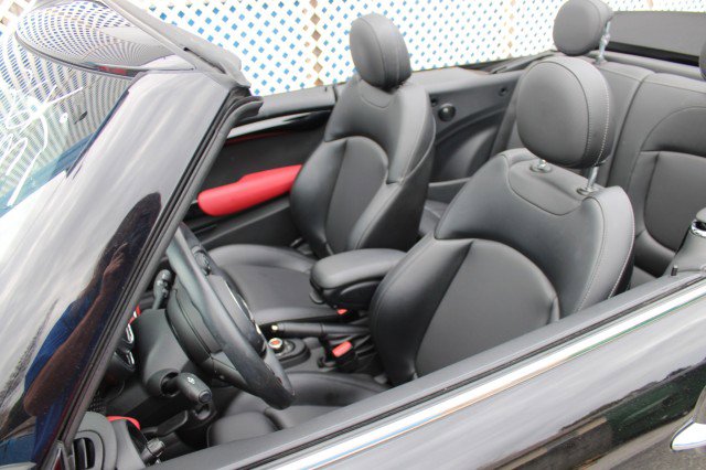 Used 2017 MINI Cooper S image 41