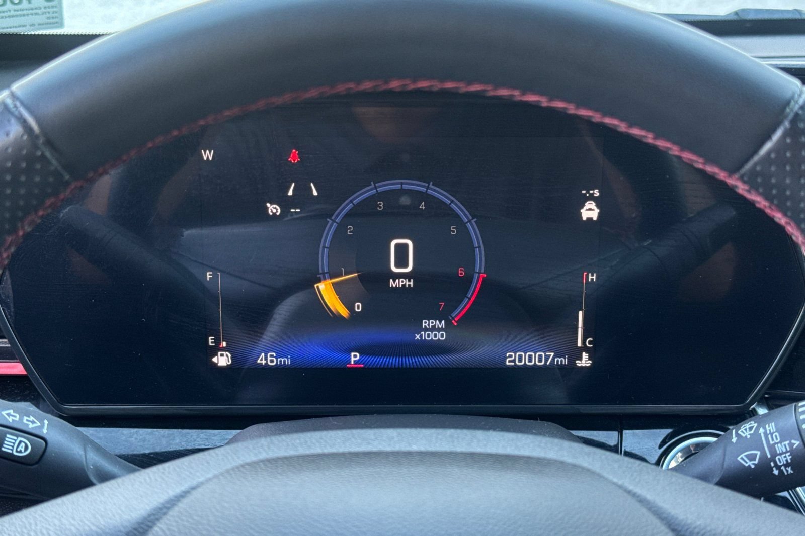 Used 2025 Chevrolet Trax RS FWD image 38