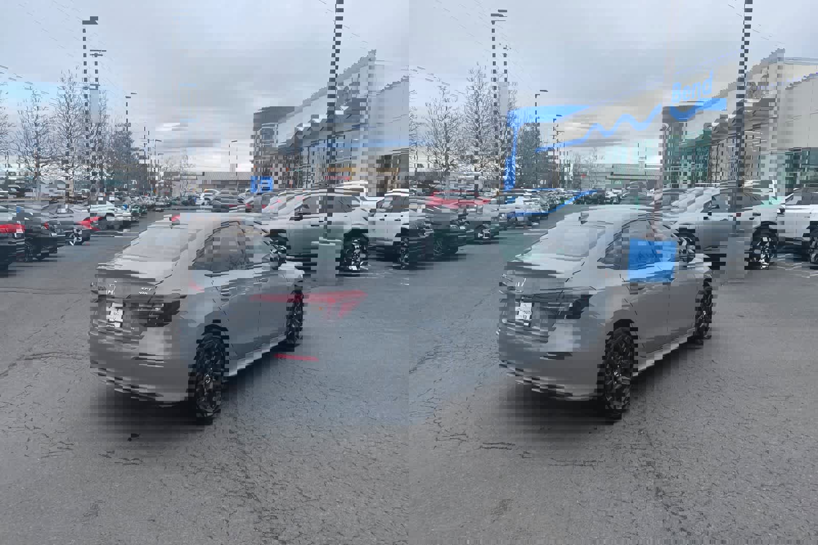 Used 2025 Honda Civic Sport image 2