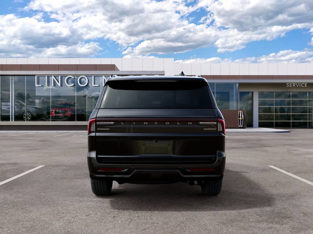 New 2027 Lincoln Navigator Reserve w/ Jet Appearance Package AWD/4WD image 7