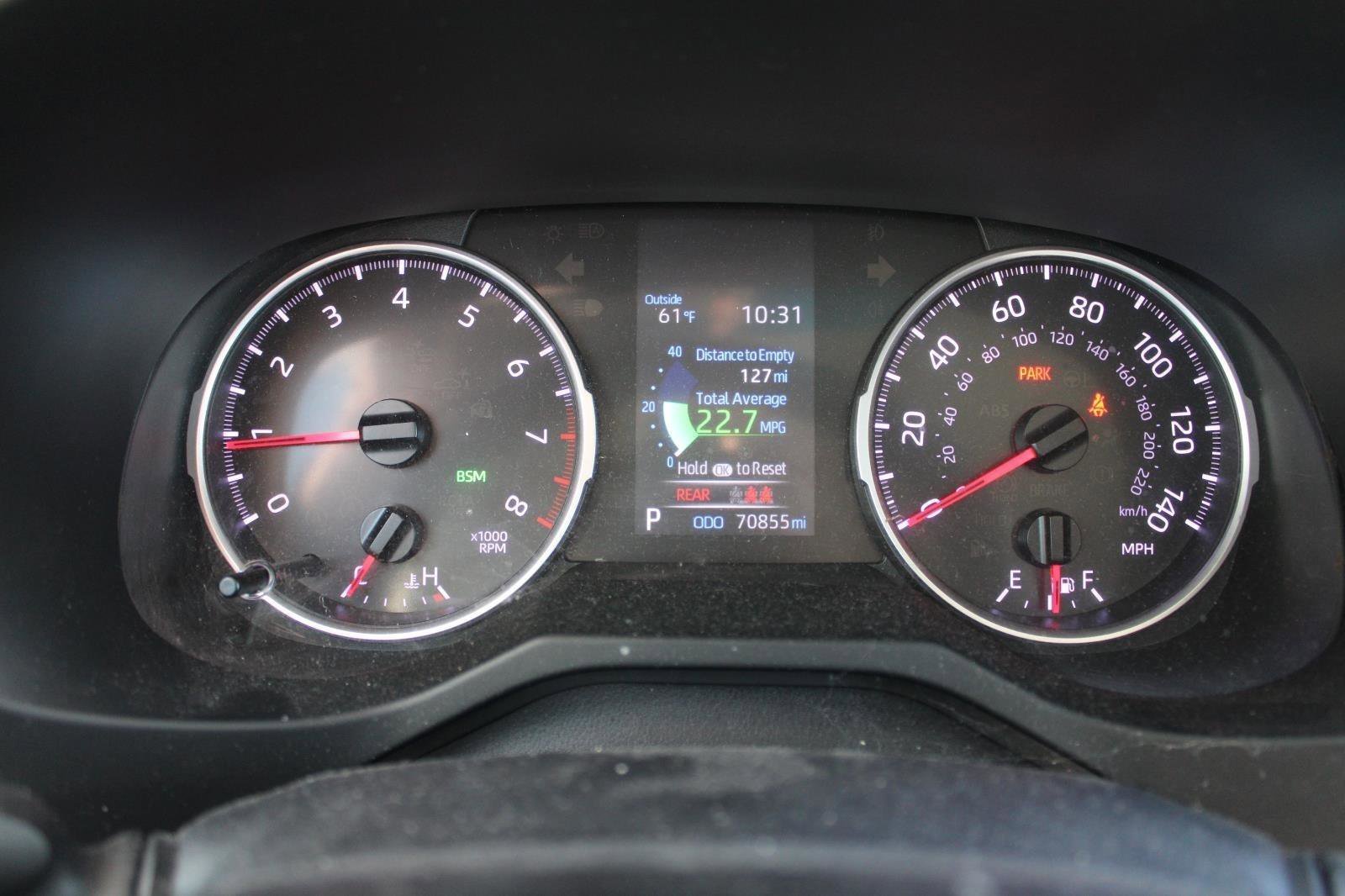 Used 2020 Toyota RAV4 XLE w/ Carpet Mat Package FWD image 20