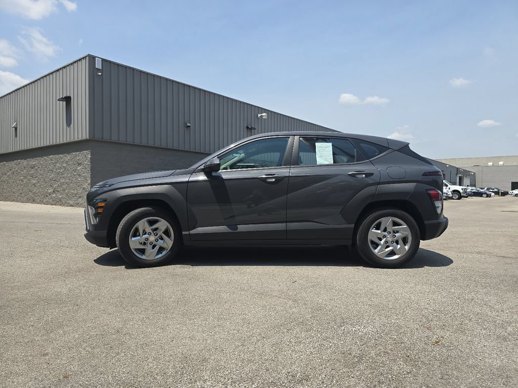 Used 2024 Hyundai Kona SE FWD image 11