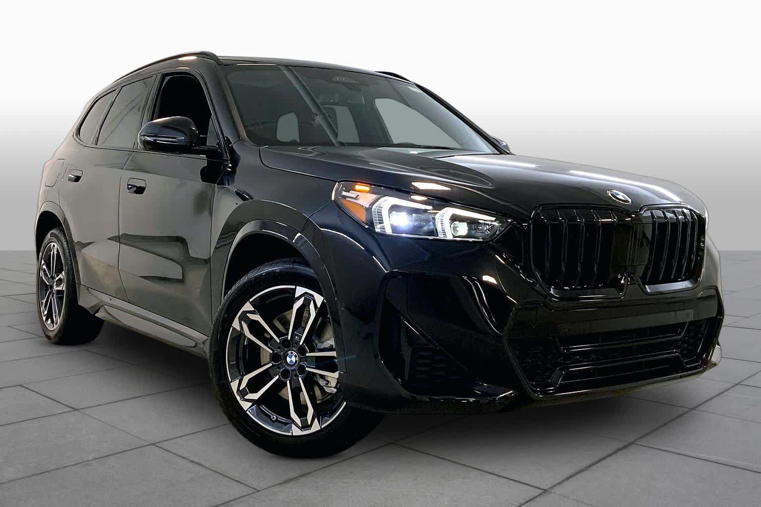 New 2026 BMW X1 xDrive28i w/ Technology Package AWD/4WD image 2