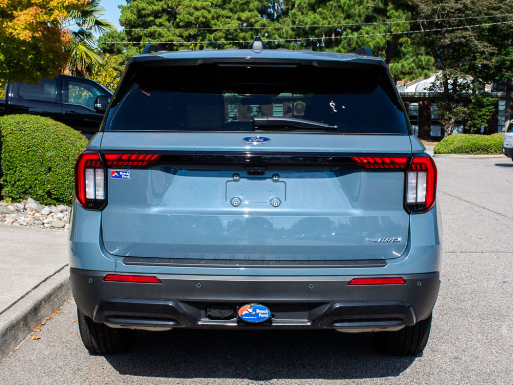 Used 2026 Ford Explorer ST-Line AWD/4WD image 4
