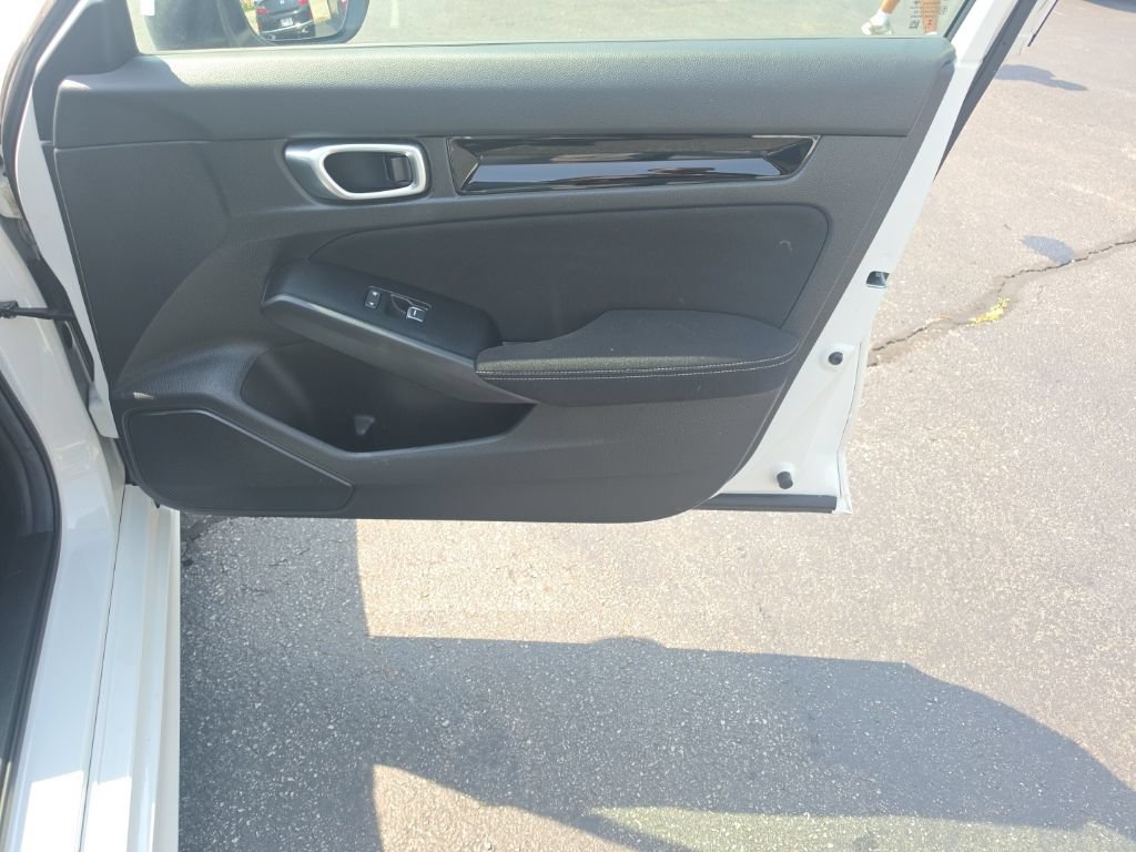 Certified 2024 Honda Civic EX image 31