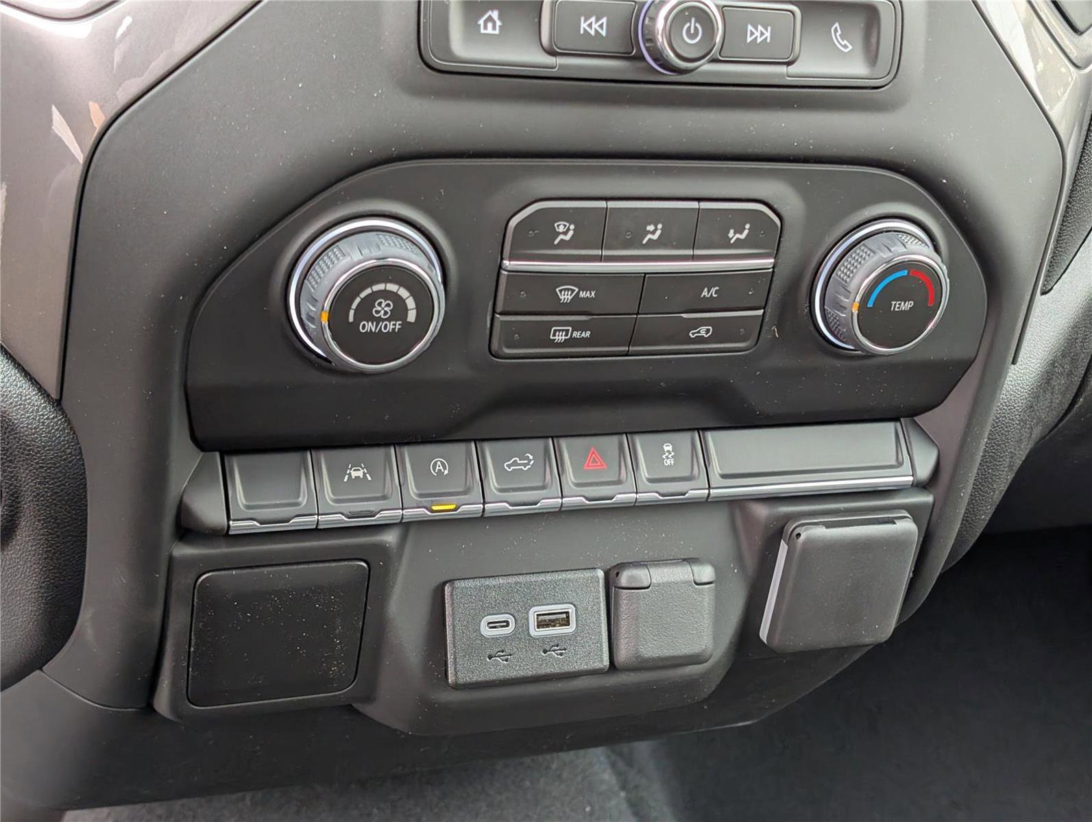 New 2026 Chevrolet Silverado 1500 Custom w/ Turbomax Blackout Package image 20