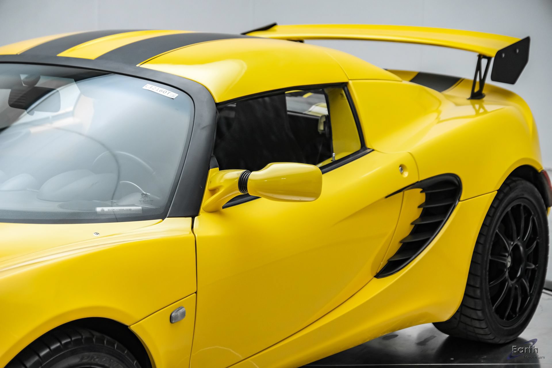 Used 2005 Lotus Elise RWD image 37