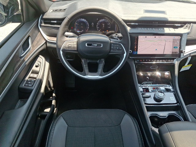 New 2026 Jeep Grand Cherokee Altitude AWD/4WD image 7