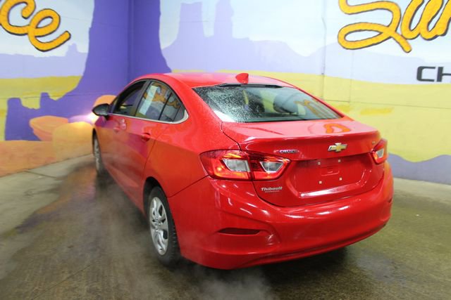 Used 2017 Chevrolet Cruze LT image 6