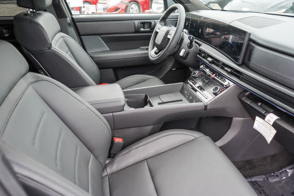 New 2025 Hyundai Santa Fe Calligraphy AWD/4WD image 17