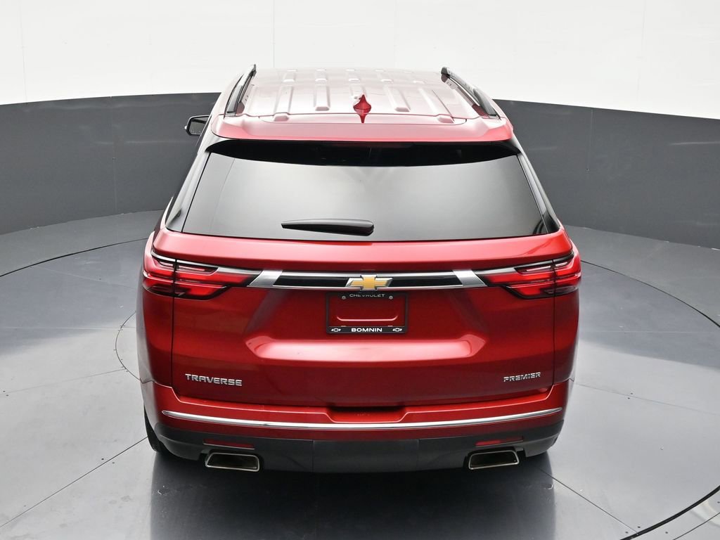 Used 2023 Chevrolet Traverse Premier FWD image 18