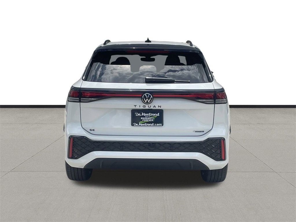 New 2025 Volkswagen Tiguan SE R-Line image 6