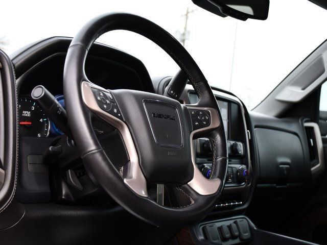 Used 2017 GMC Sierra 2500 Denali w/ Duramax Plus Package image 16