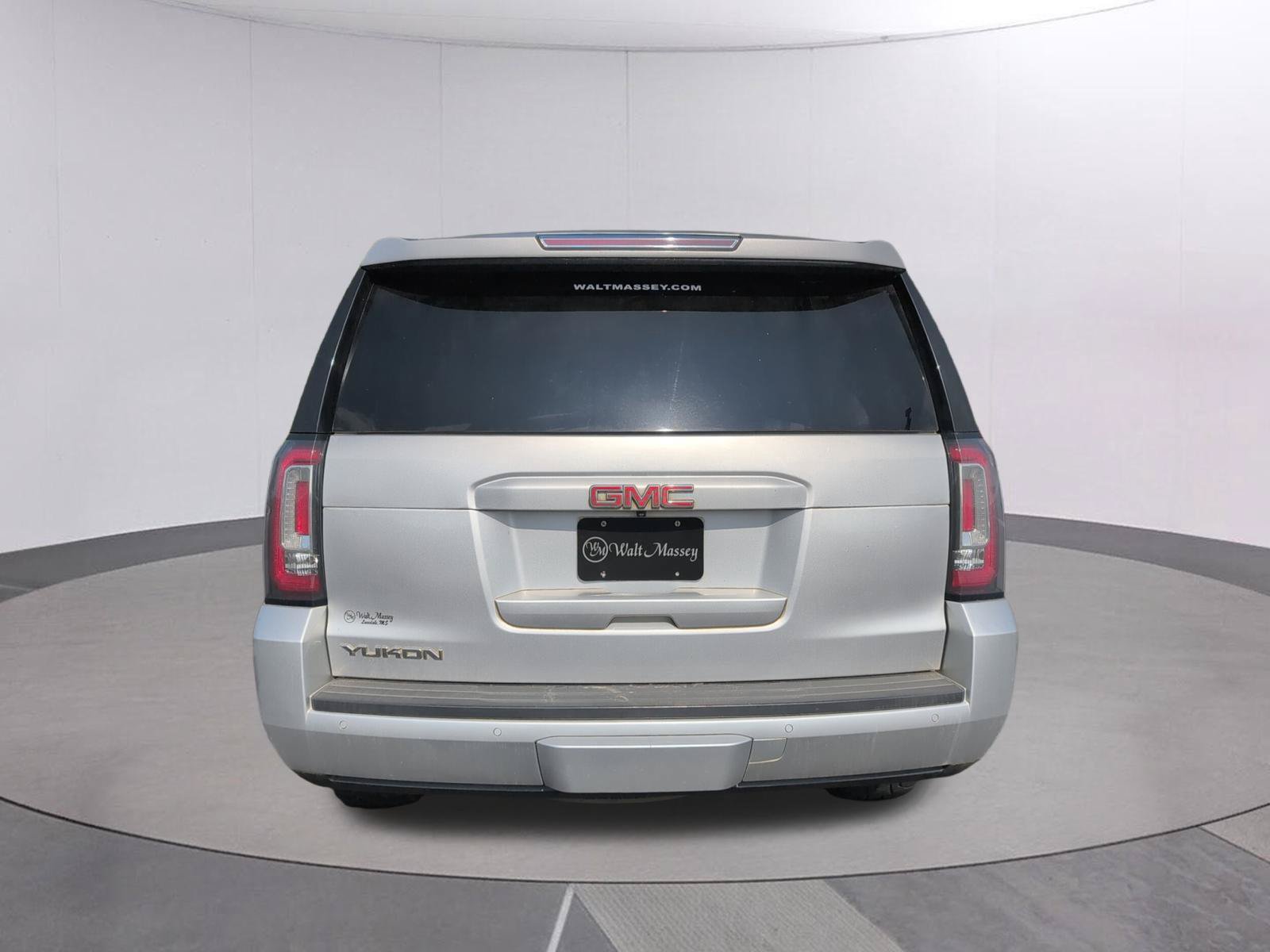 Used 2018 GMC Yukon SLE w/ SLE Value Package RWD image 4
