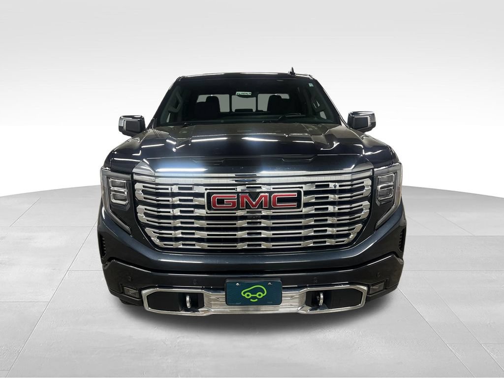 Certified 2022 GMC Sierra 1500 Denali w/ Technology Package AWD/4WD image 4