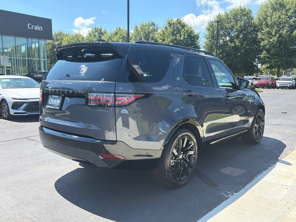 Used 2025 Land Rover Discovery Dynamic SE AWD/4WD image 9