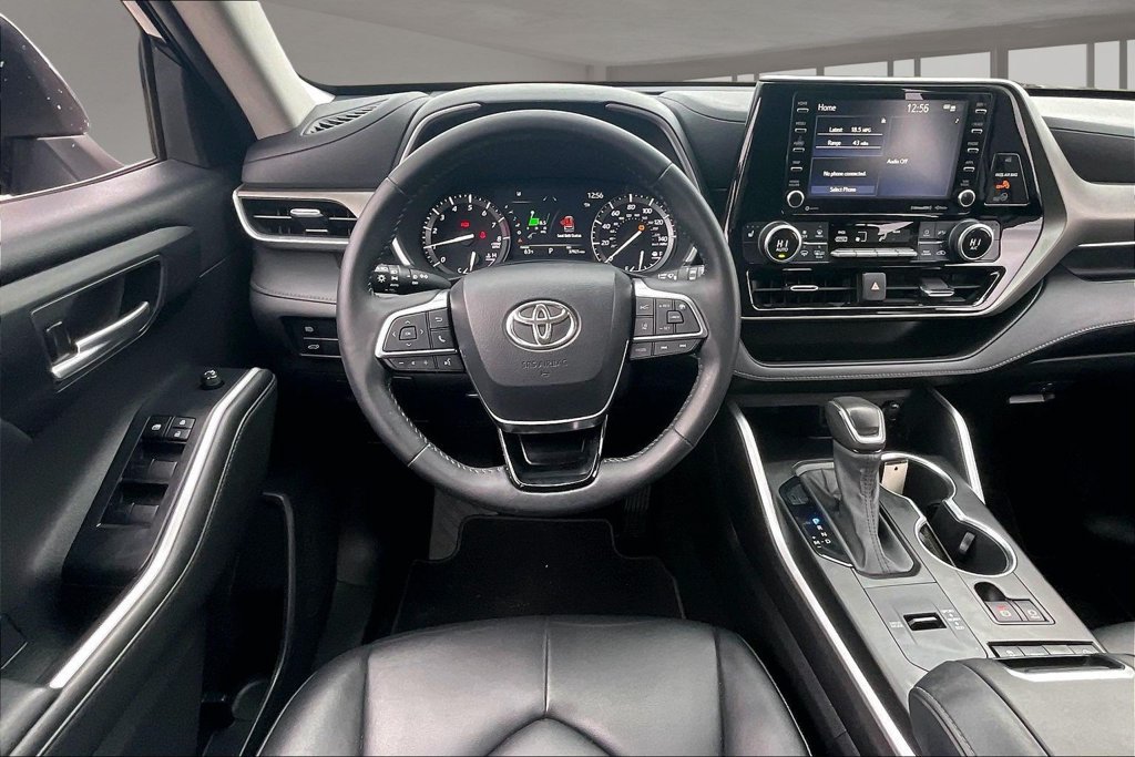 Used 2021 Toyota Highlander XLE FWD image 8