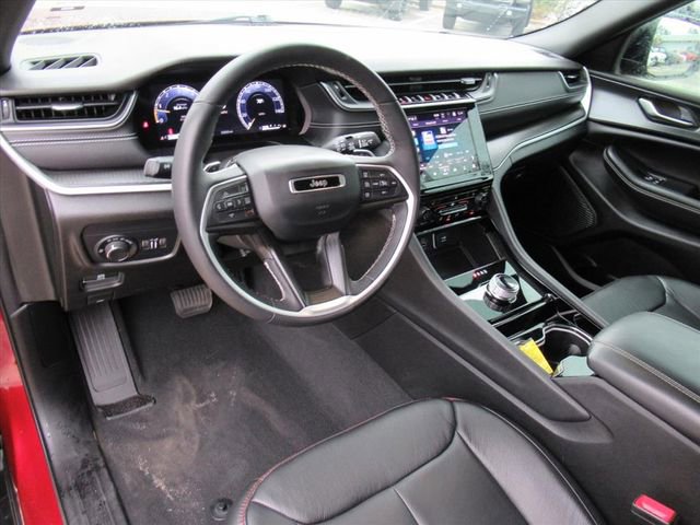 Certified 2023 Jeep Grand Cherokee Altitude image 14