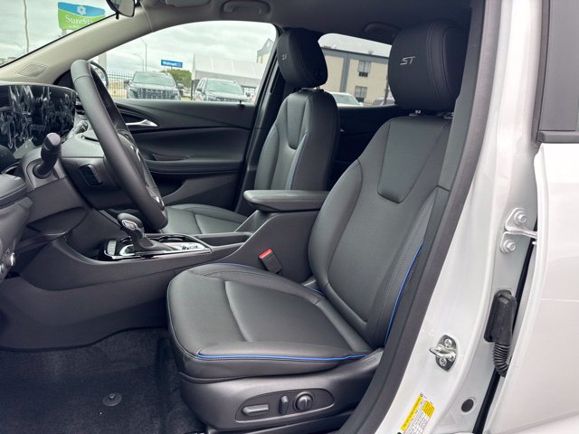 New 2026 Buick Encore GX Sport Touring w/ Comfort Package FWD image 16