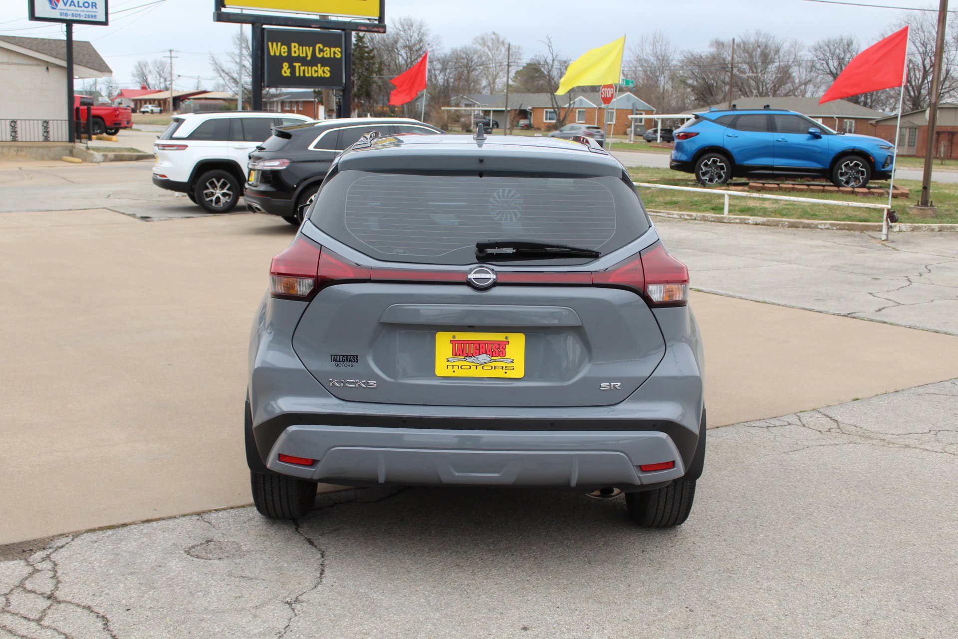 Used 2024 Nissan Kicks SR w/ SR Premium Package image 6