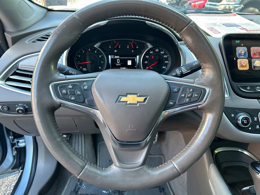 Used 2017 Chevrolet Malibu Premier w/ Premier Sun and Wheel Package FWD image 19
