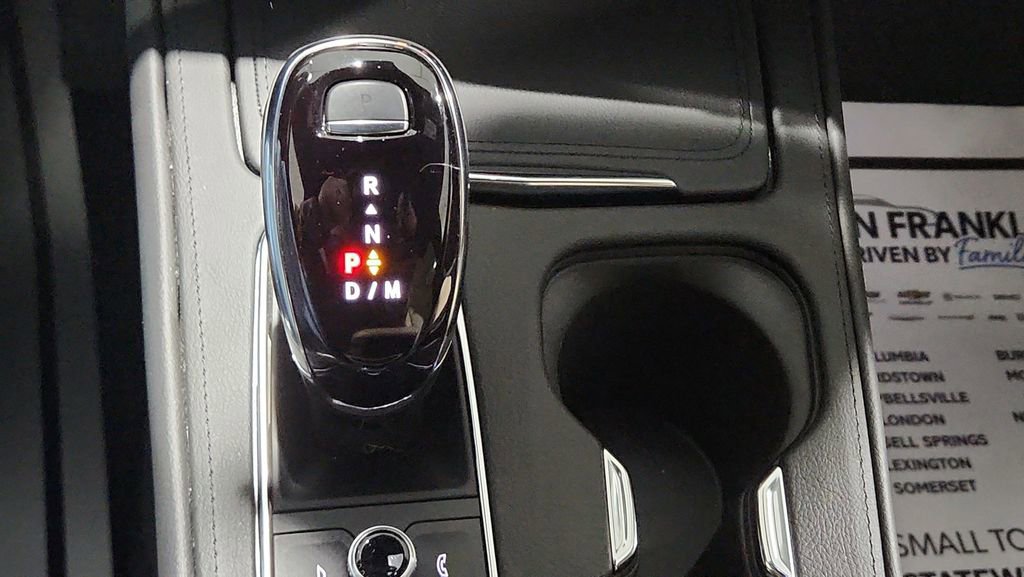 Used 2024 Cadillac XT4 Premium Luxury image 24