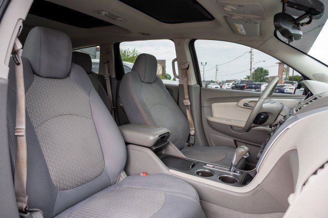 Used 2012 Chevrolet Traverse LT FWD image 36