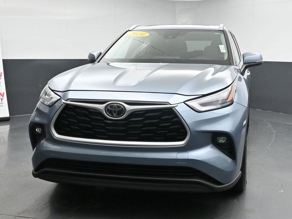 Used 2020 Toyota Highlander XLE FWD image 4