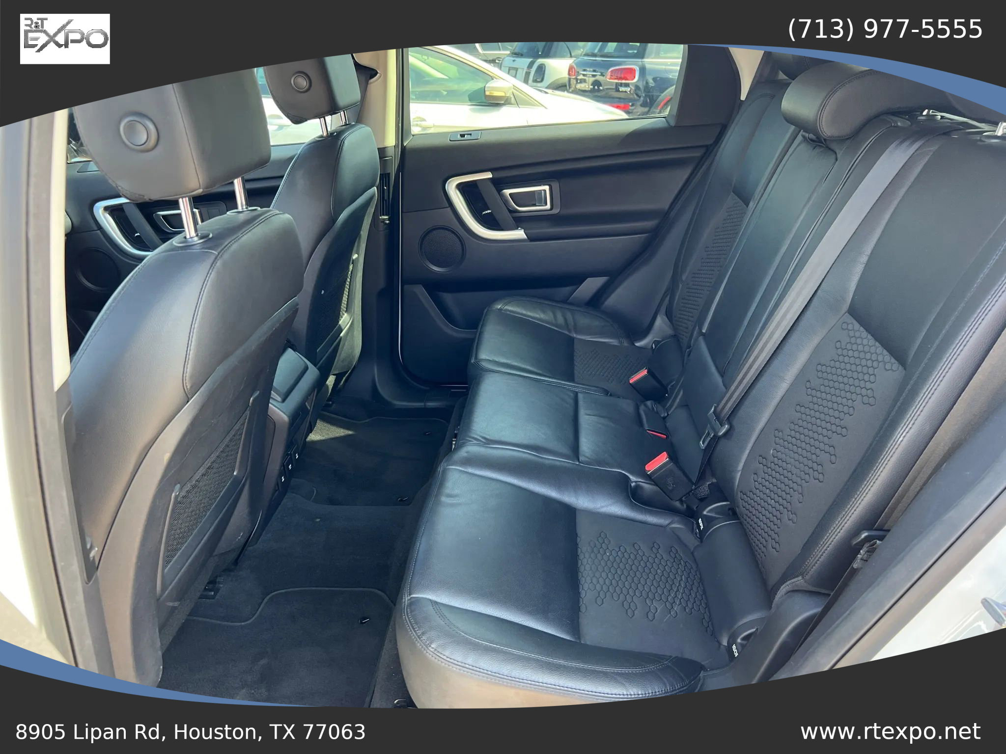 Used 2018 Land Rover Discovery Sport SE image 22