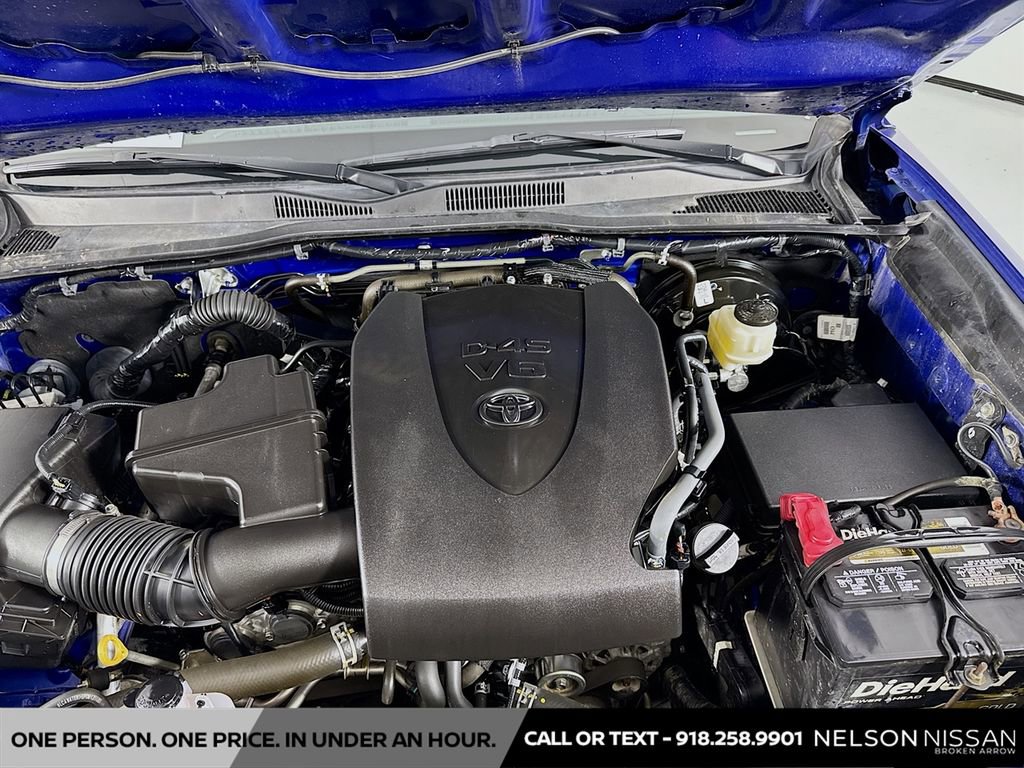 Used 2022 Toyota Tacoma SR5 RWD image 28